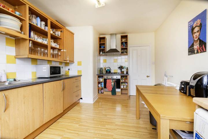 Modern Apartment Fordwych road, West Hampstead